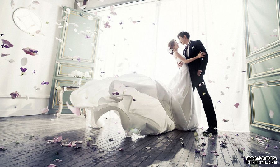 結(jié)婚照大全  好看結(jié)婚照推薦.png