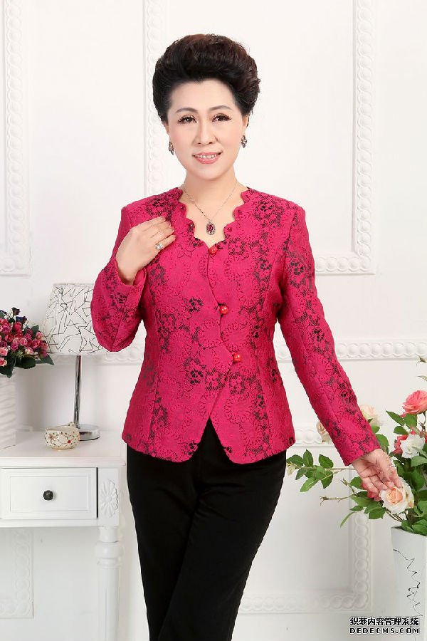 參加婚禮穿什么好