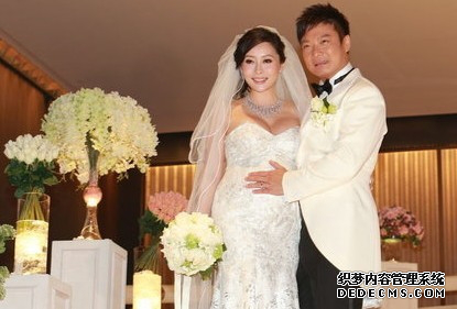 錢嘉樂湯盈盈婚禮1.png