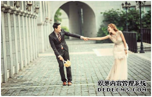 婚紗照怎么擺姿勢